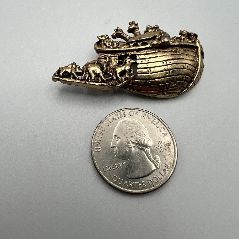 Vintage Noahs Ark‎ Animal Brooch Gold Tone Pin
